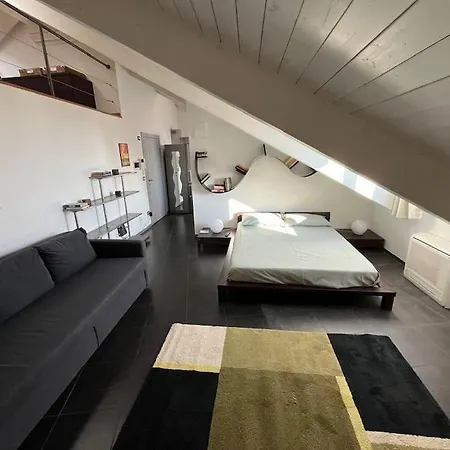 Loft A Due Passi Dal Politecnico * Turim